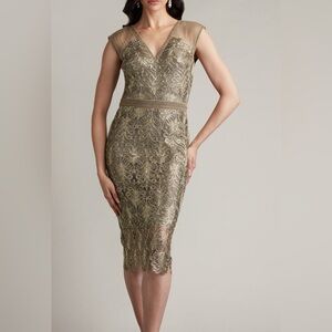 TADASHI SHOIJ EVONNE SEQUIN EMBROIDERED DRESS CGA24350M-SMKPL NWT